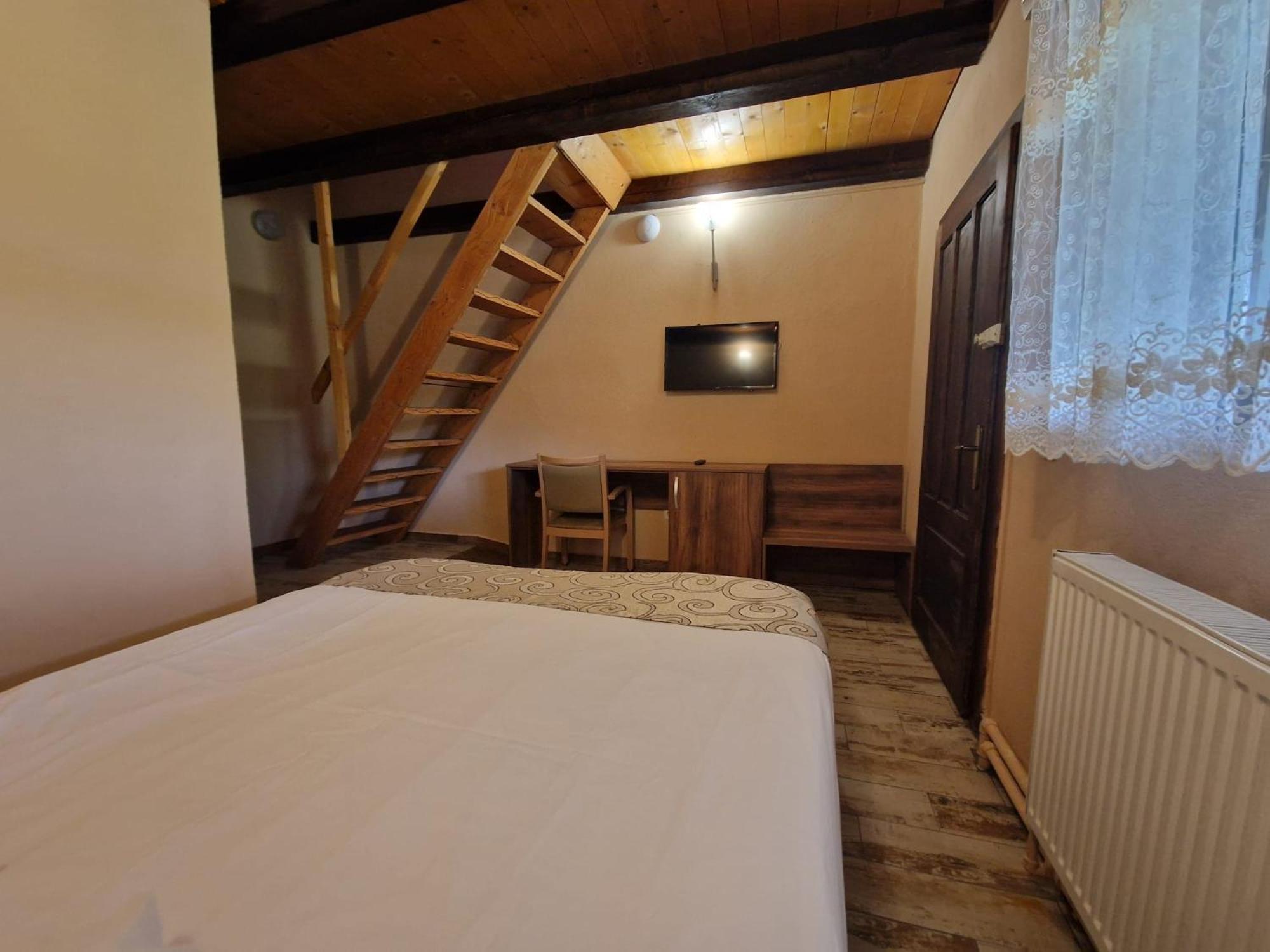 Vila Sura Razoare Sighişoara Exteriör bild